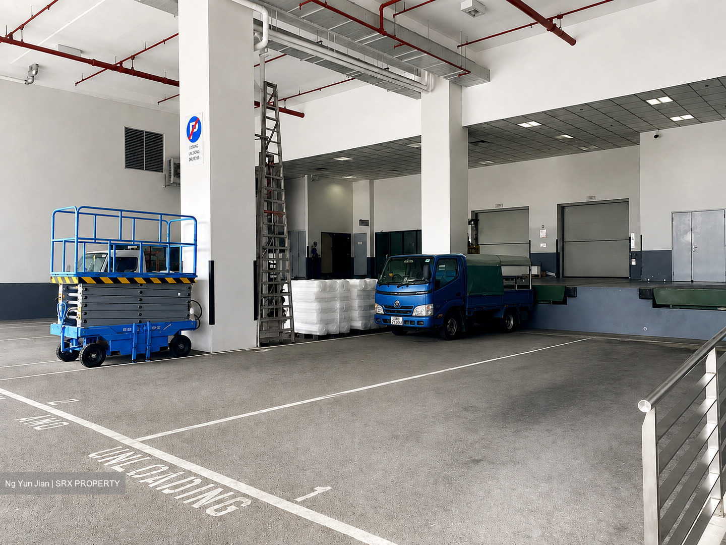 Bendemeer Road (D12), Factory #598475761